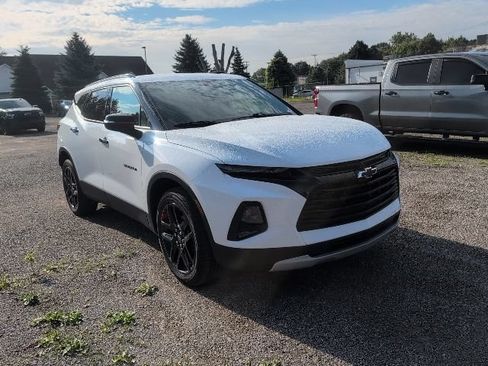 Used 2021 Chevrolet Blazer LT w/ Redline Edition AWD/4WD image 3