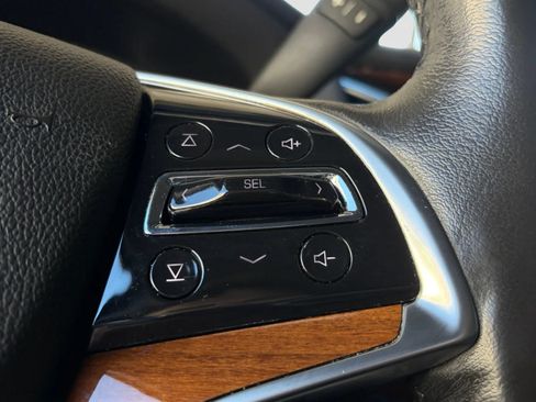 Used 2017 Cadillac Escalade Luxury AWD/4WD image 33