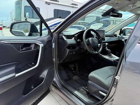 Used 2024 Toyota RAV4 LE AWD/4WD image 14