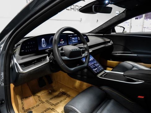 Used 2024 Lucid Air Touring image 3
