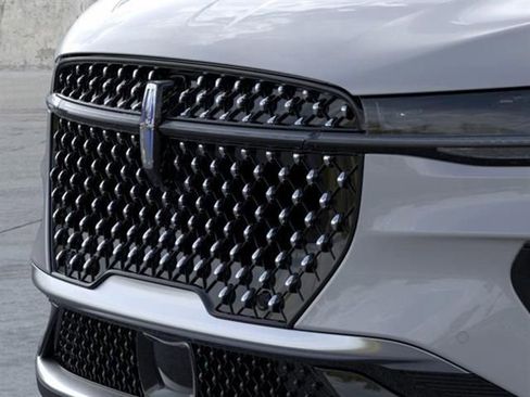 New 2026 Lincoln Nautilus Premier w/ Equipment Group 102A AWD/4WD image 17