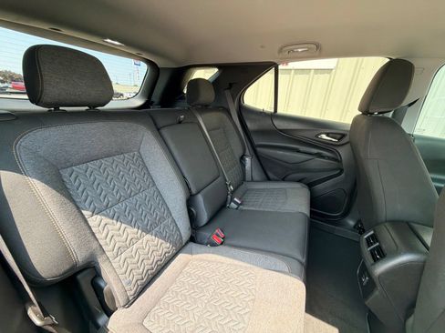 Used 2022 Chevrolet Equinox LT AWD/4WD image 9