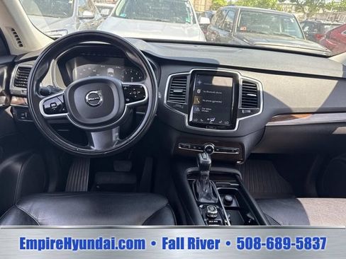 Used 2019 Volvo XC90 T5 Momentum w/ Multimedia Package AWD/4WD image 15