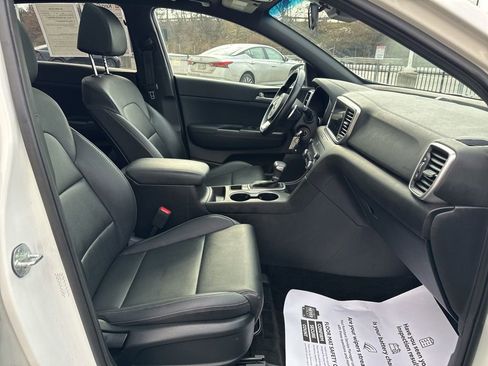Used 2022 Kia Sportage Nightfall Edition image 23
