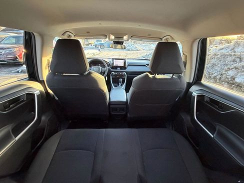 Used 2024 Toyota RAV4 LE image 29