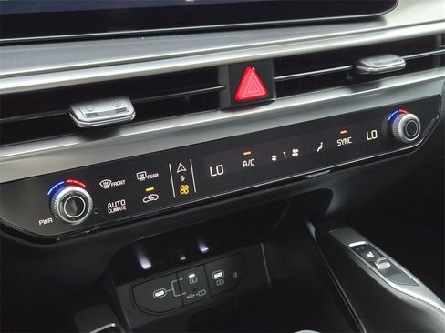 New 2026 Kia Sorento S image 14