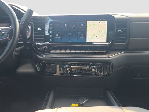 Used 2025 Chevrolet Silverado 2500 ZR2 AWD/4WD image 14