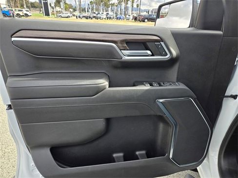 Used 2023 Chevrolet Silverado 1500 LT image 19