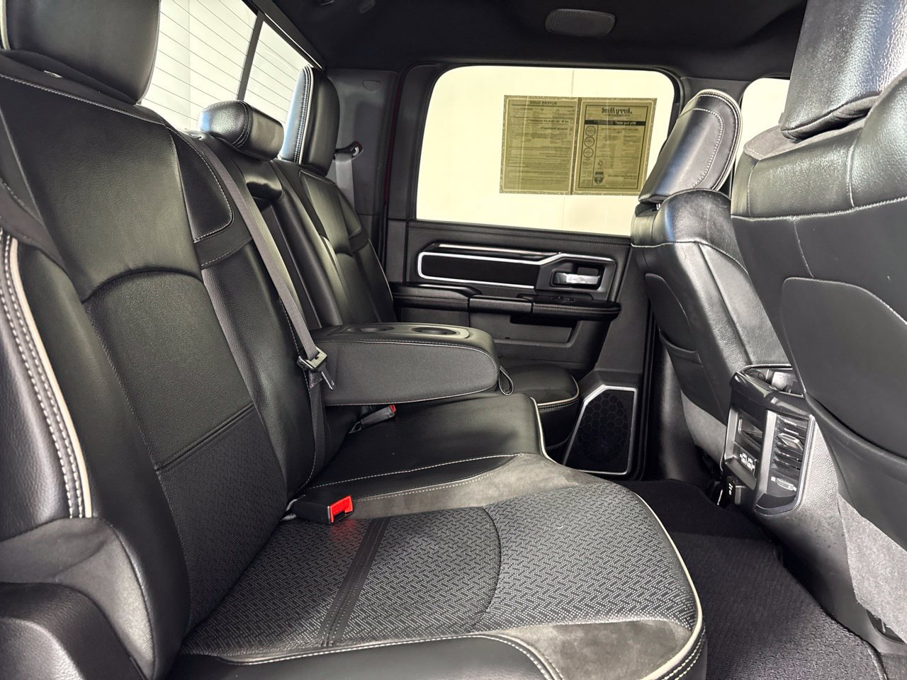 Used 2022 RAM 2500 Laramie AWD/4WD image 25