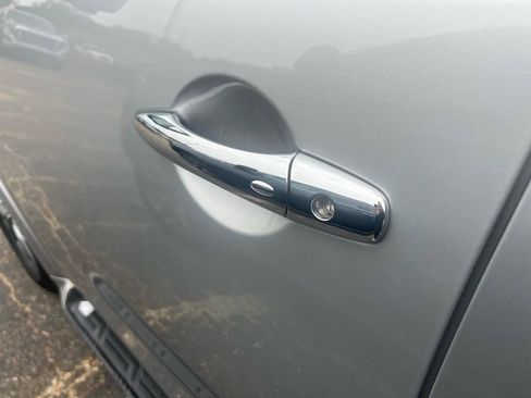 Used 2022 INFINITI QX80 Luxe image 11