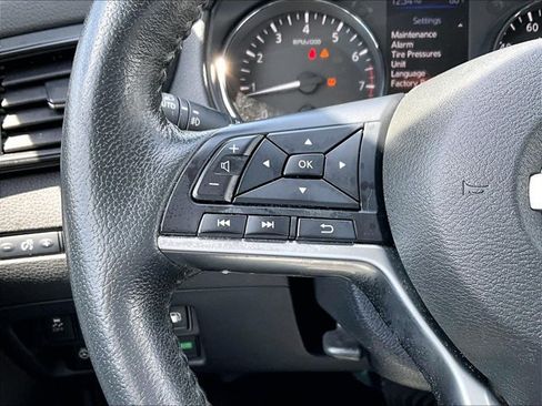 Used 2020 Nissan Rogue SL w/ Premium Package AWD/4WD image 18