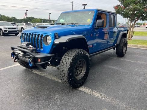 Used 2023 Jeep Gladiator Mojave w/ Trailer Tow Package AWD/4WD image 4