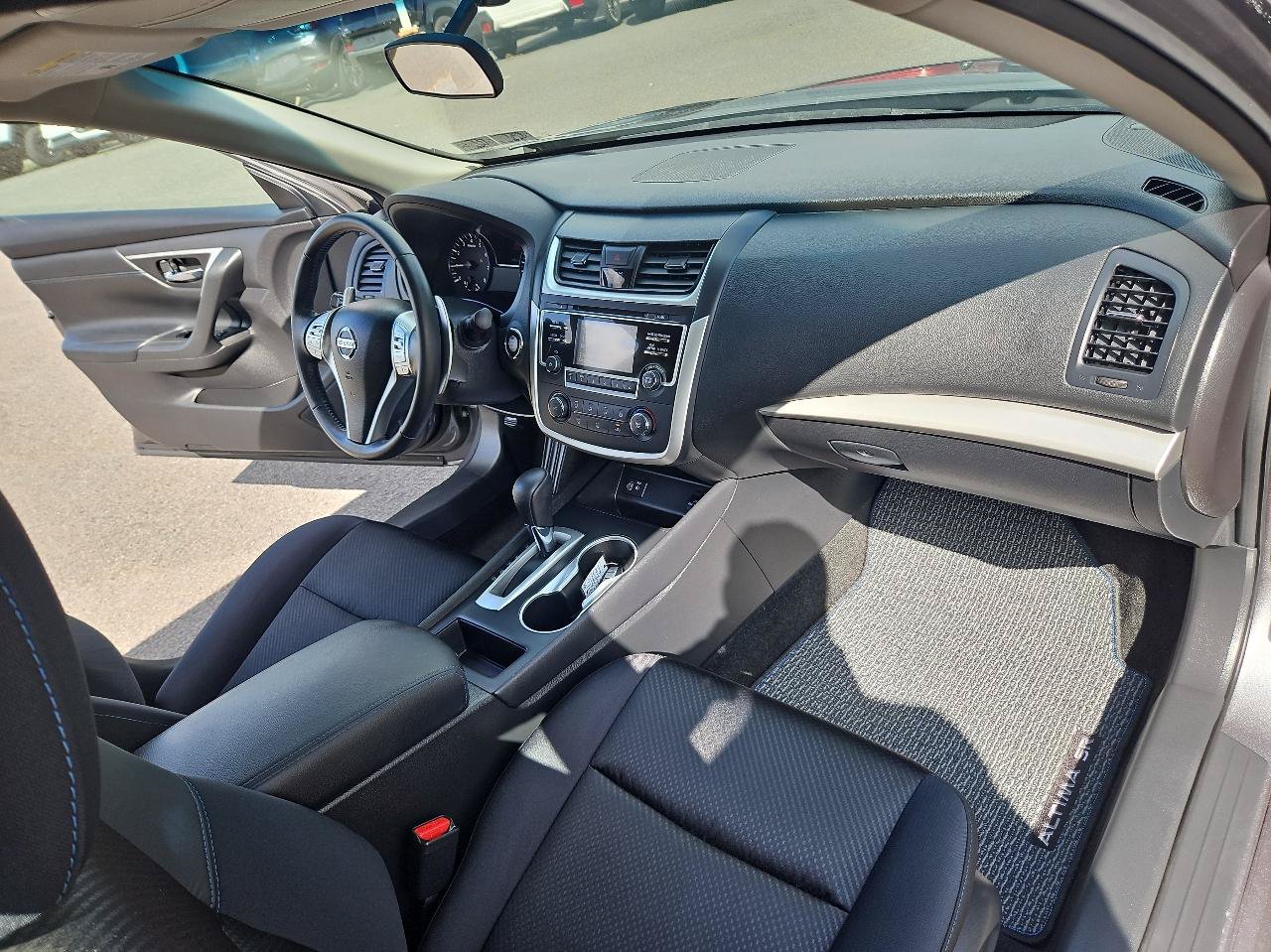 Used 2017 Nissan Altima 2.5 SR FWD image 16