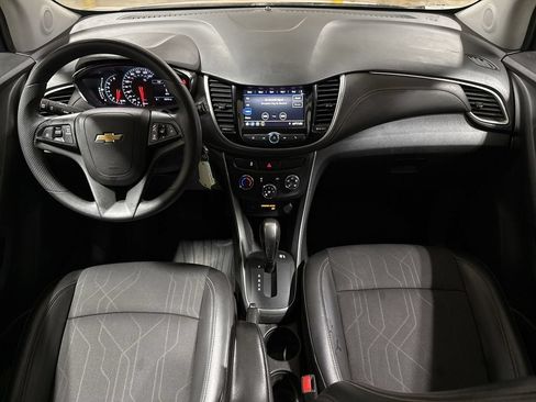 Used 2021 Chevrolet Trax LT FWD image 10