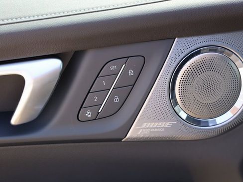 New 2026 Buick Enclave Avenir image 22