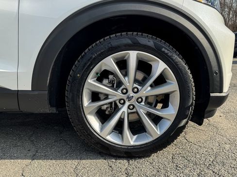Certified 2021 Ford Explorer Platinum w/ Equipment Group 601A AWD/4WD image 10