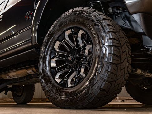 Used 2020 Ford F250 Lariat image 14