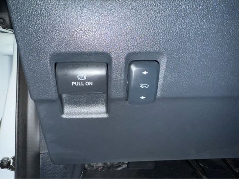 Used 2024 Ford F250 Lariat w/ Lariat Ultimate Package image 16