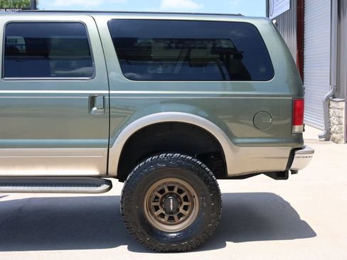 Used 2000 Ford Excursion Limited AWD/4WD image 12