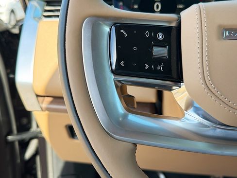 New 2026 Land Rover Range Rover SE image 38