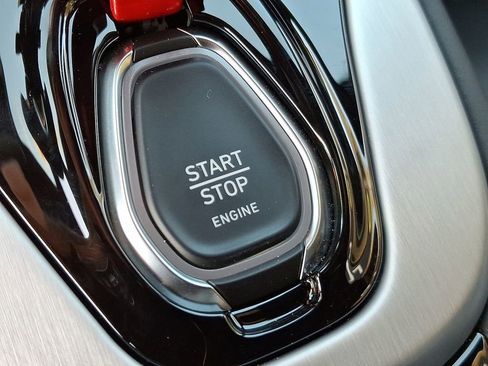 Used 2025 Lotus Emira image 21