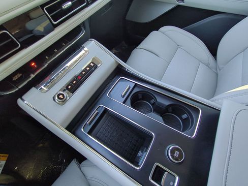 New 2026 Lincoln Aviator Reserve image 20