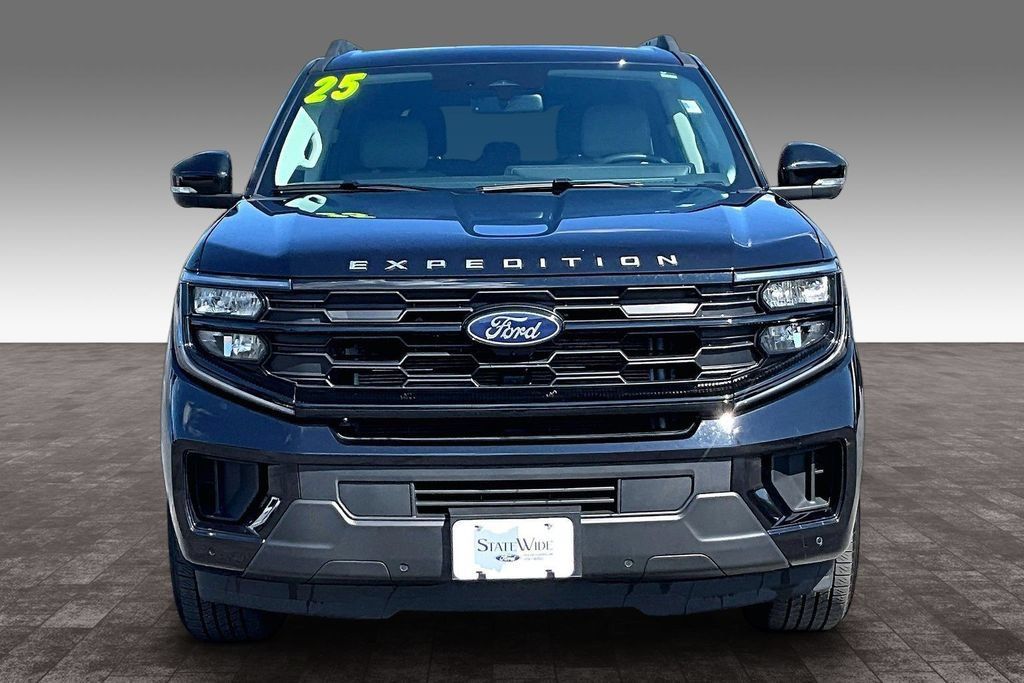 Used 2025 Ford Expedition Active RWD image 27