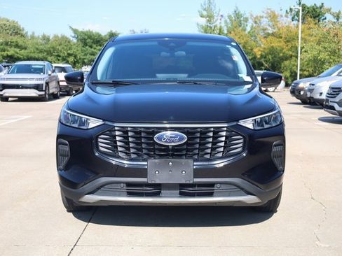 Used 2023 Ford Escape Active w/ Tech Pack #2 image 2