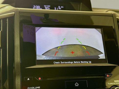 Used 2023 Subaru Crosstrek 2.0i Premium image 15