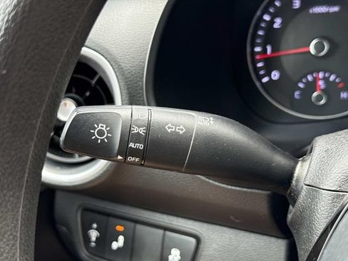 Used 2024 Kia Forte LXS w/ LXS Technology Package FWD image 25