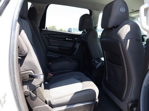 Used 2016 Chevrolet Traverse LT FWD image 11