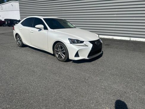 Used 2018 Lexus IS 300 w/ Accessory Package 2 RWD image 3
