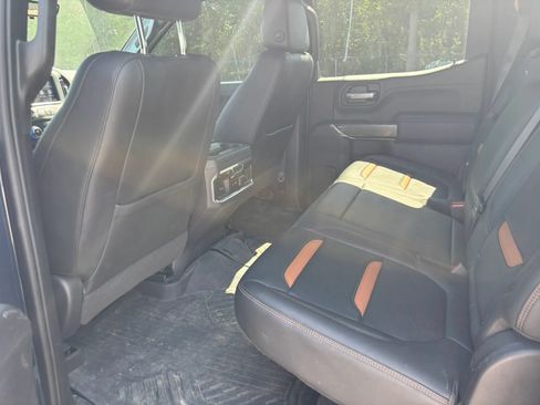 Used 2020 GMC Sierra 1500 AT4 w/ AT4 Premium Package AWD/4WD image 12