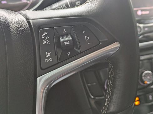 Used 2022 Buick Encore Preferred w/ Safety Package image 26