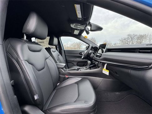 New 2026 Jeep Compass Latitude image 16