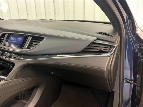 Certified 2023 Buick Enclave Premium w/ Experience Buick Package AWD/4WD image 18
