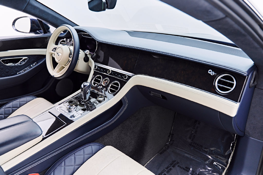 Used 2022 Bentley Continental GT AWD/4WD image 35