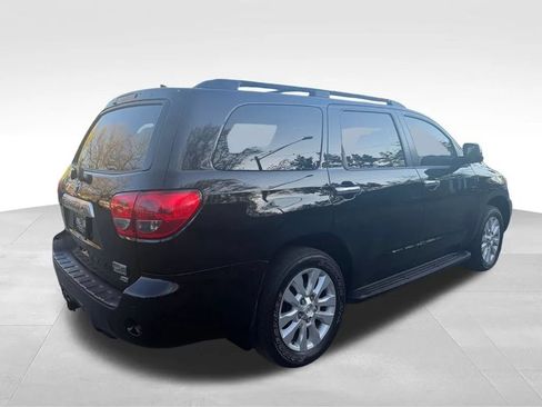 Used 2011 Toyota Sequoia Platinum AWD/4WD image 6