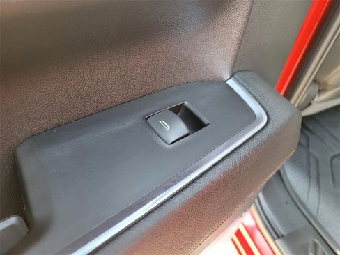 Used 2022 Chevrolet Silverado 1500 High Country w/ High Country Premium Package image 17