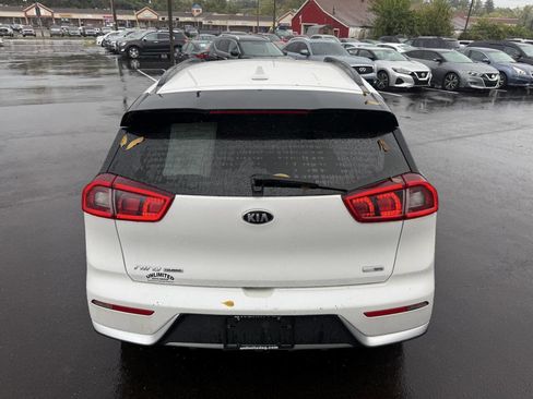 Used 2019 Kia Niro S Touring image 9