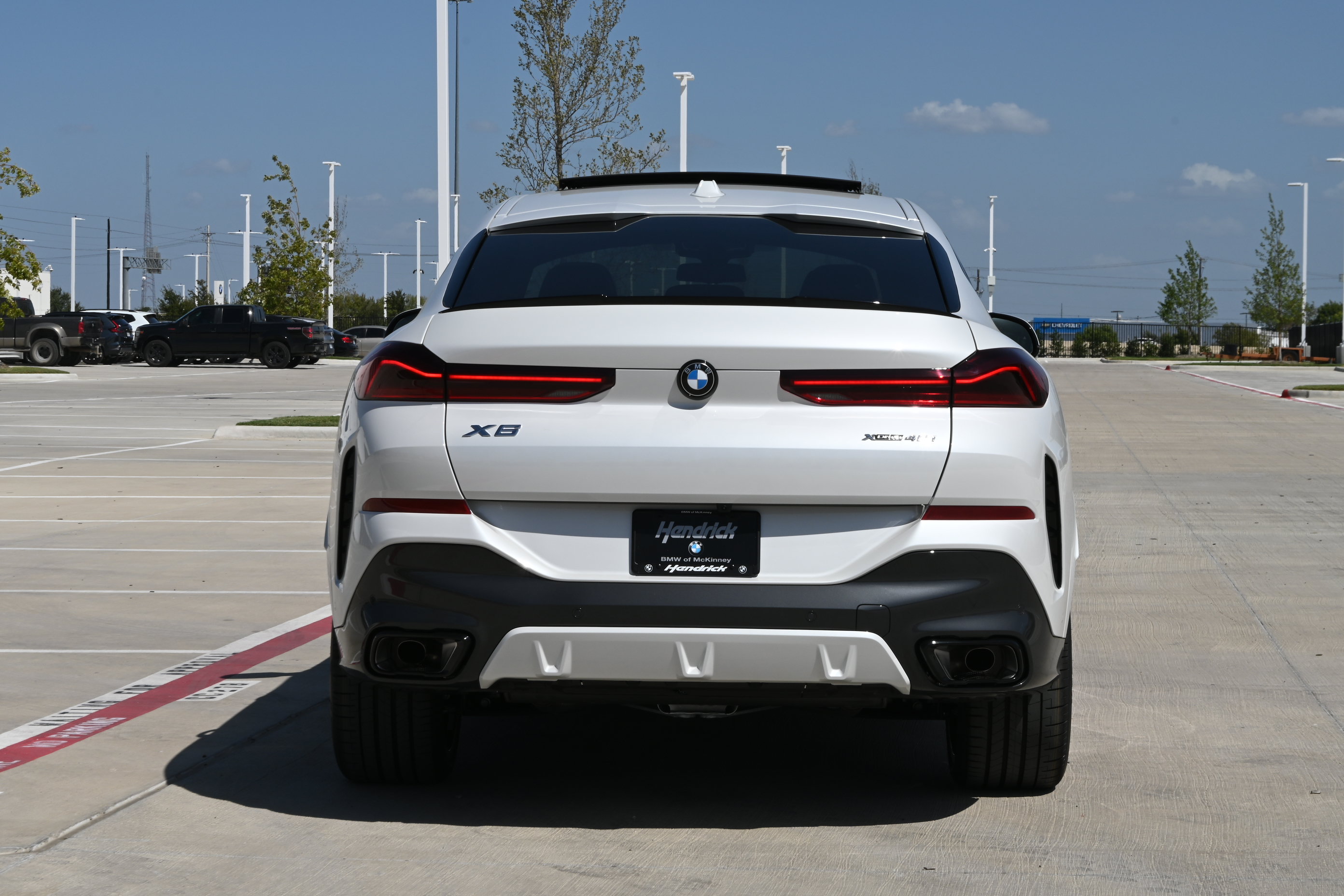 New 2027 BMW X6 xDrive40i w/ Executive Package AWD/4WD image 7