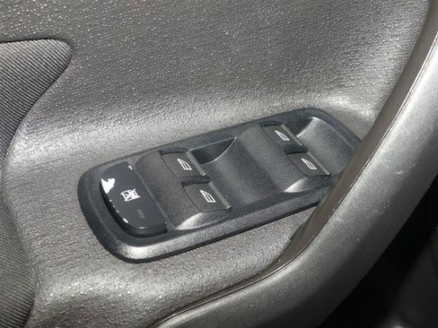 Used 2018 Ford Fiesta SE FWD image 18