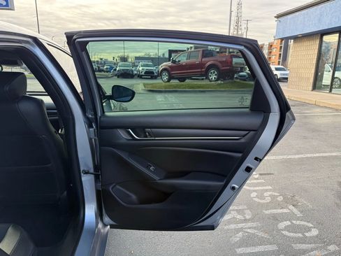 Used 2020 Honda Accord Sport image 27