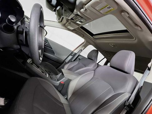 Used 2025 Subaru Crosstrek 2.0i Premium AWD/4WD image 23