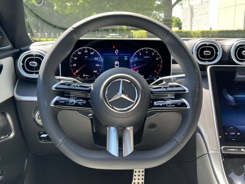 New 2025 Mercedes-Benz C 300 4MATIC Sedan image 18