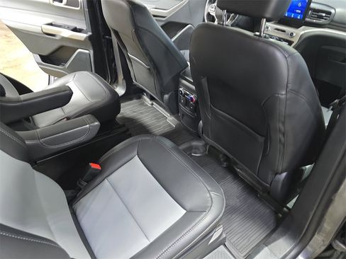 Used 2023 Ford Explorer XLT w/ Equipment Group 202A image 13