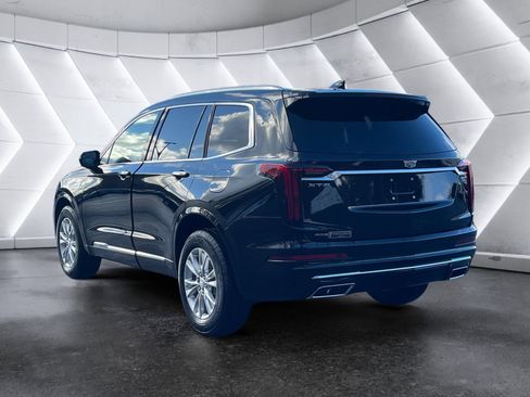 New 2025 Cadillac XT6 Luxury image 4