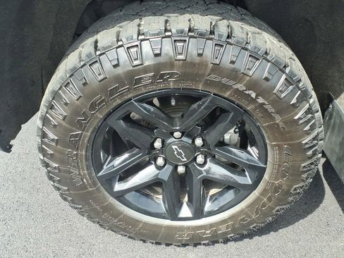 Certified 2022 Chevrolet Silverado 1500 LT Trail Boss w/ Bed Protection Package AWD/4WD image 9