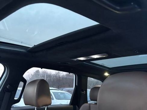 Used 2022 Kia Telluride SX w/ SX Prestige Package image 13