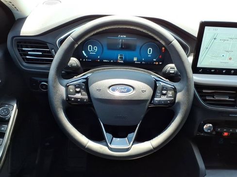 Used 2023 Ford Escape Platinum AWD/4WD image 12
